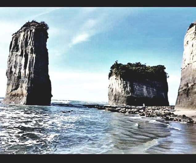 The Hole In The Rock Yurt Hotel Cape Foulwind Luaran gambar
